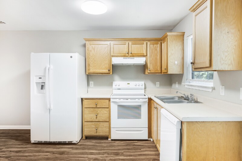 Building Photo - 109 Creekside Dr