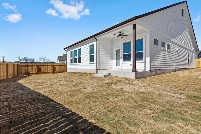 Building Photo - 121 Buckle Cove