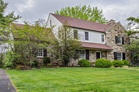 Building Photo - Alapocas beauty - 4 bedrooms, 2full baths ...