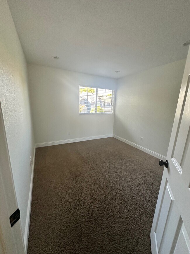 Building Photo - 11501 Treeline Pl