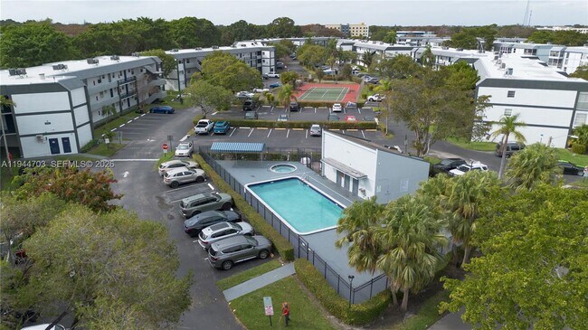 Building Photo - 8300 Sands Point Blvd