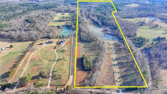 Building Photo - 1540 Lipscomb Rd