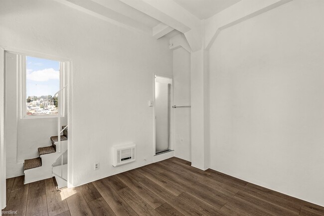 Building Photo - 2 br, 1.5 bath Duplex - 4 Dunnes Aly 4 Dun...