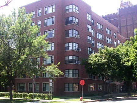 Building Photo - 6900 S South Shore Drive