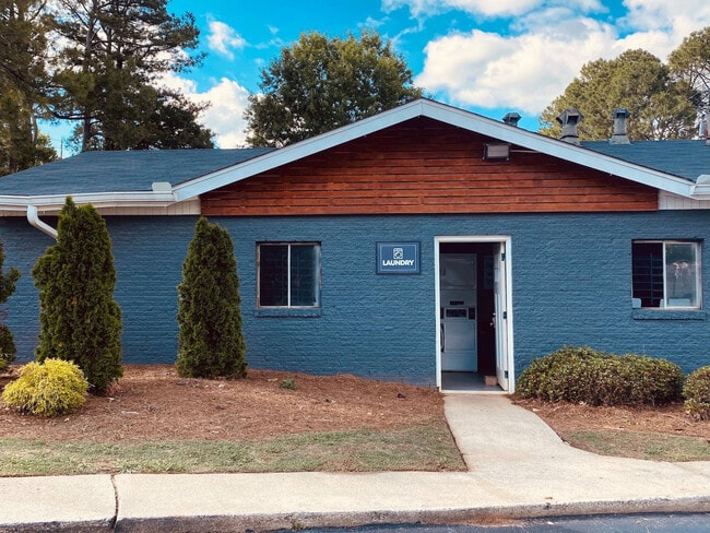 Building Photo - Villas at Embry Hills