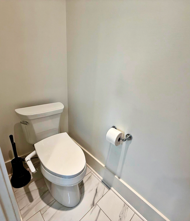 Building Photo - Beautifully Updated Historic Home in Midto...