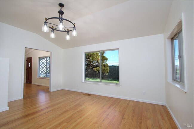 Building Photo - 201 (20300 Arnold)