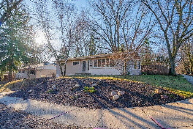 Building Photo - 4609 Waukesha St