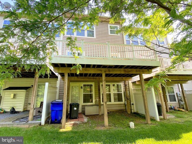 Building Photo - 9706 Braidwood Ter