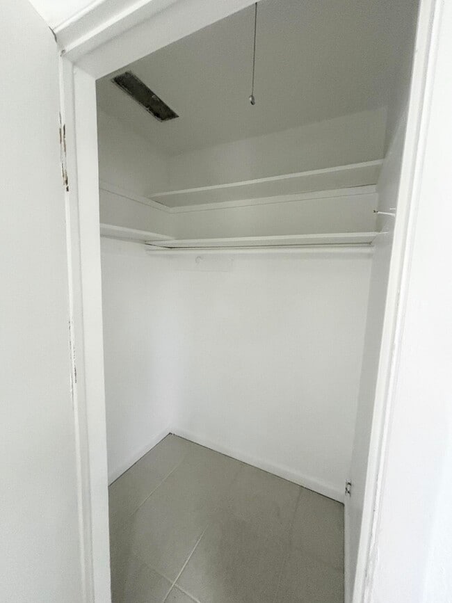 Building Photo - 531 C St