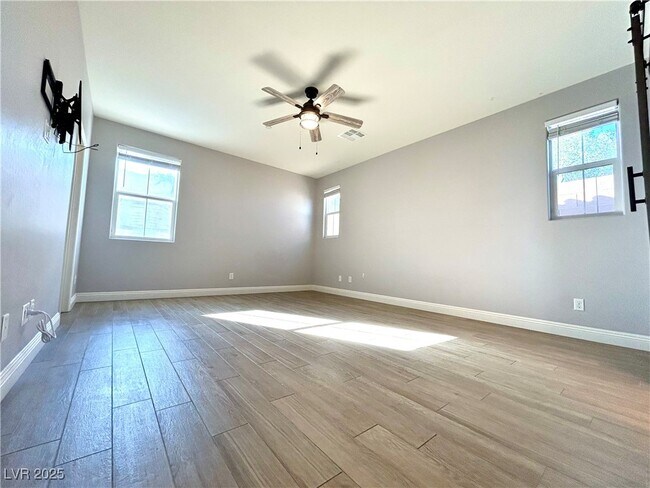 Building Photo - 2927 Ventana Ridge Ave