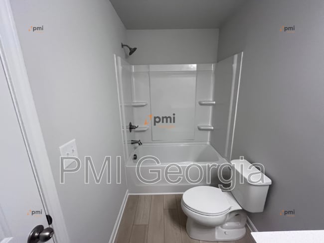 Building Photo - 447 Payne Dr