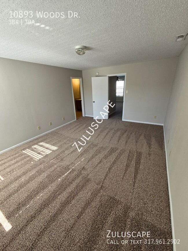 Building Photo - 1/2 off First Months Rent! Beautiful 3 BR ...