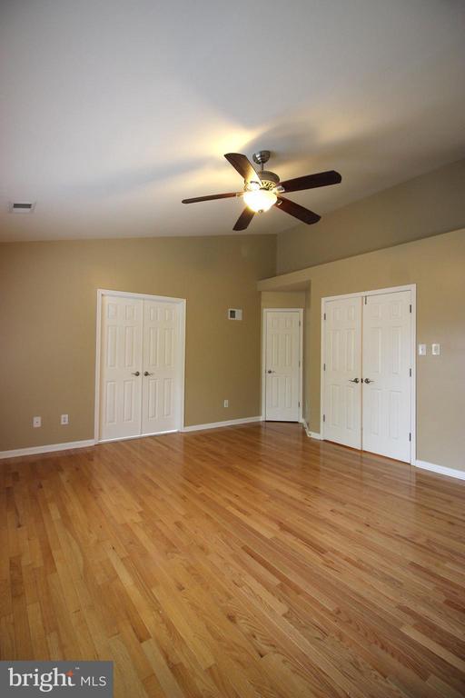 Building Photo - 10470 Courtney Dr