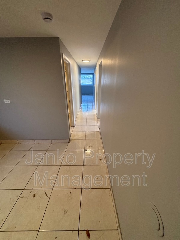 Building Photo - 3406 Warren Ave