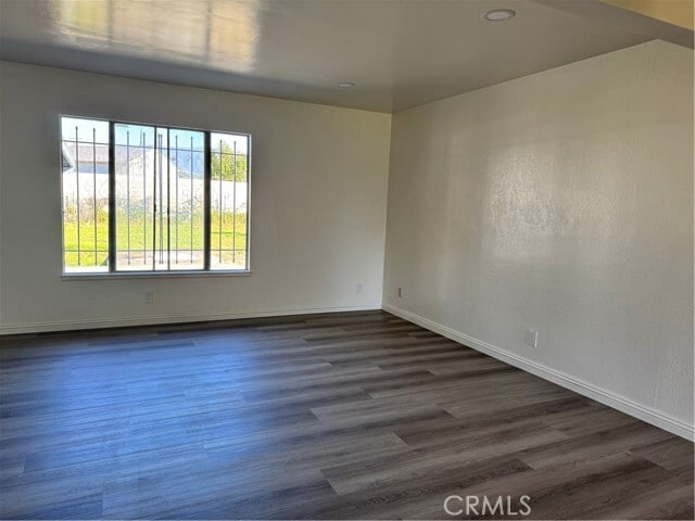 Building Photo - 1285 E Kingsley Ave