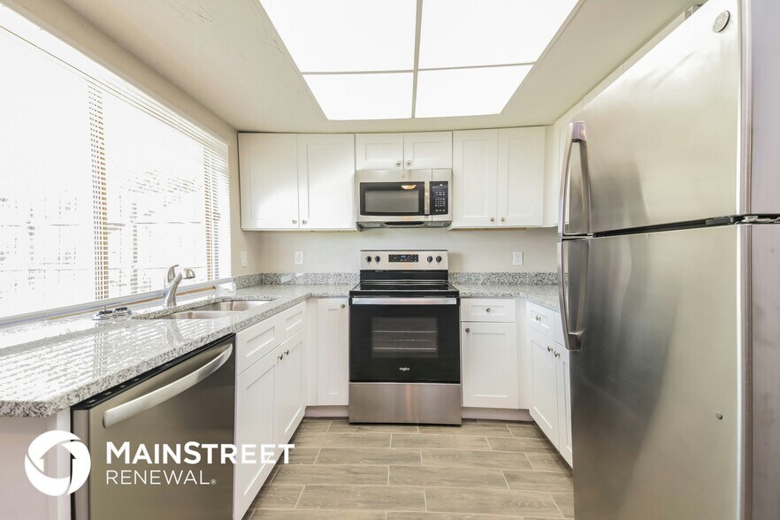 Building Photo - 1702 Marblehead Dr