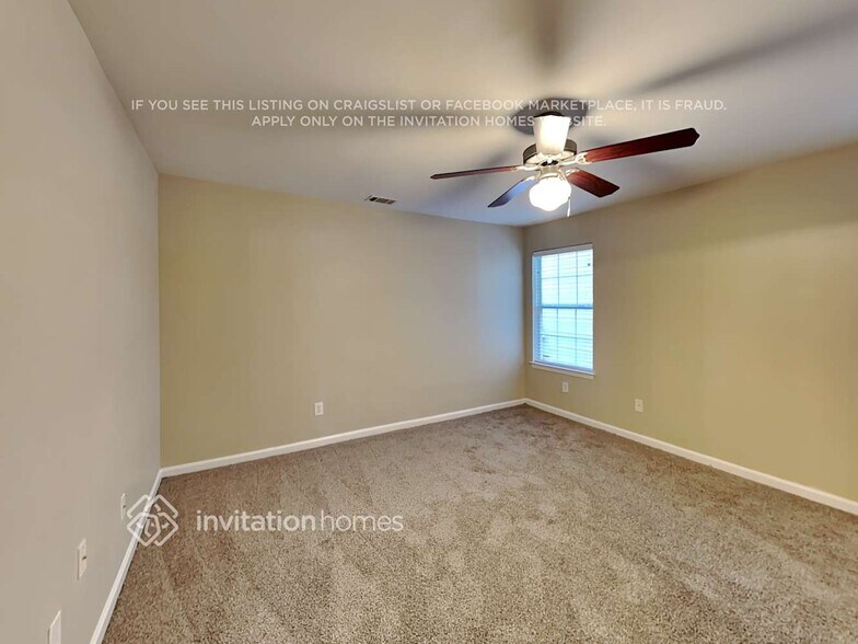 Building Photo - 114 Hidden Creek Dr