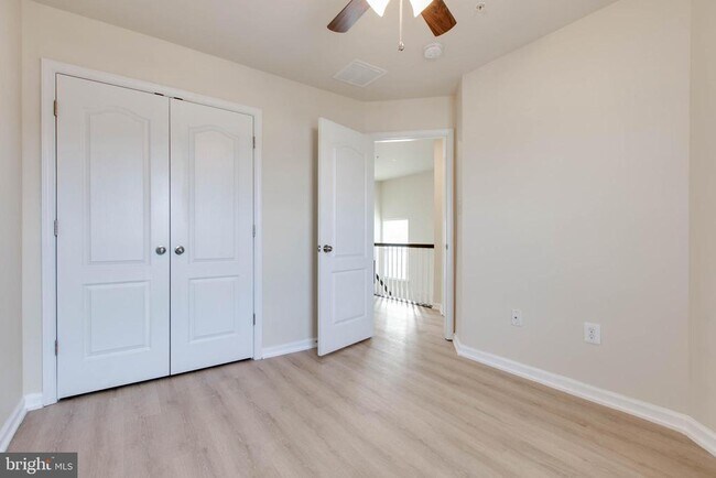 Building Photo - 1919 Beckman Ter