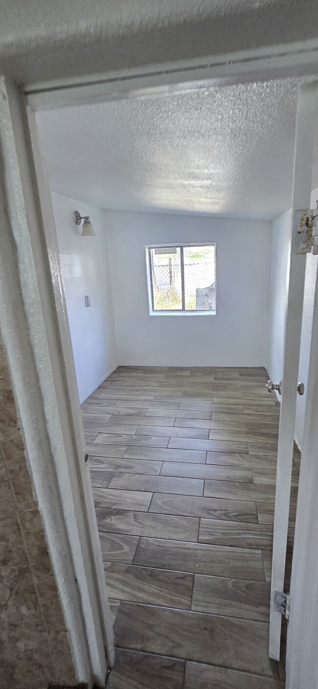 Building Photo - 315 W Palma St