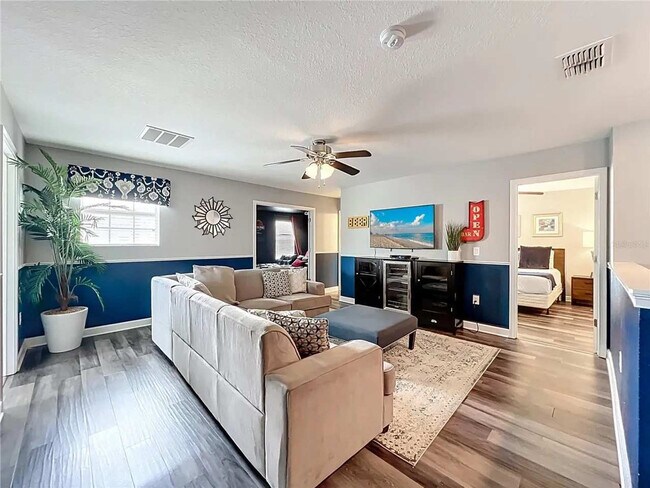 Building Photo - 9048 Sand Trap Dr