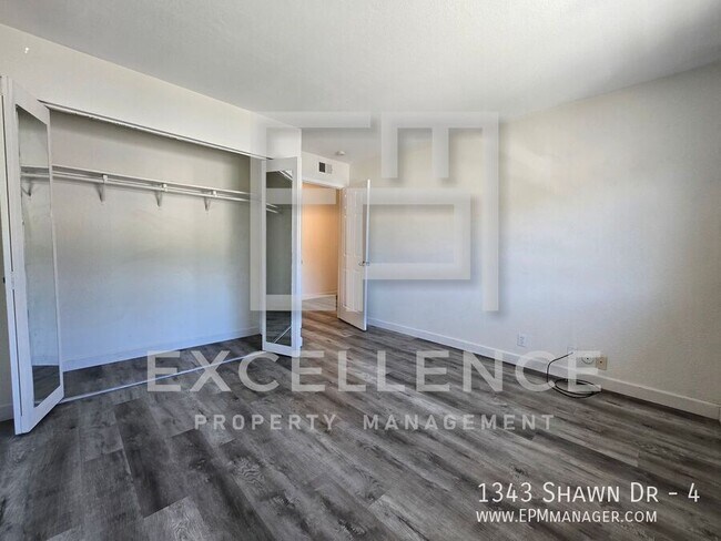 Building Photo - 1343 Shawn Dr
