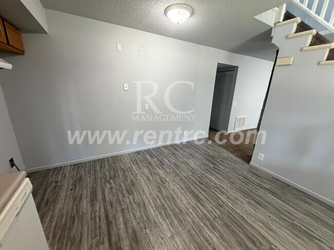 Building Photo - 15986-1 Arrowhead Road-