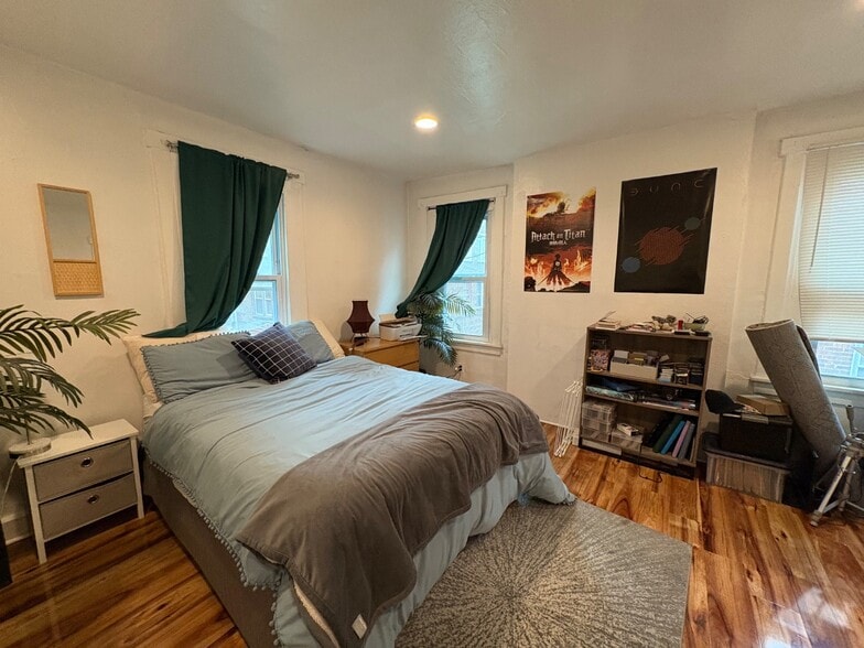 Building Photo - 5850 Alderson St