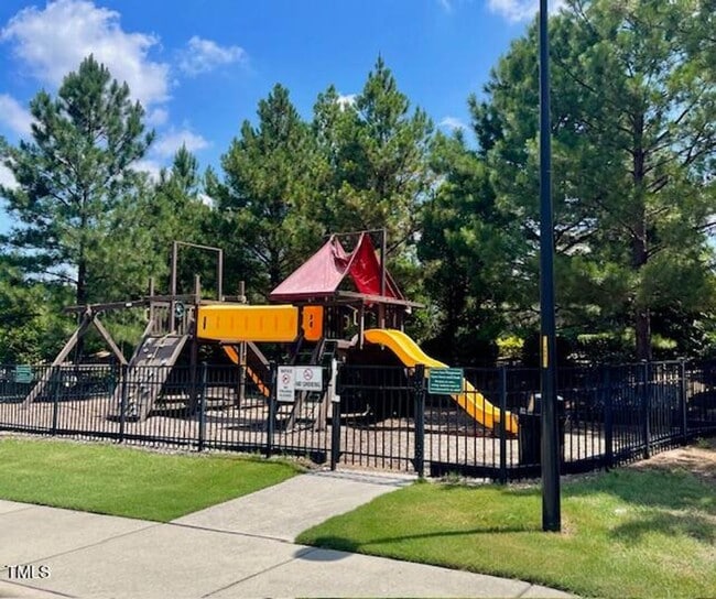Building Photo - 5116 Trembath Ln