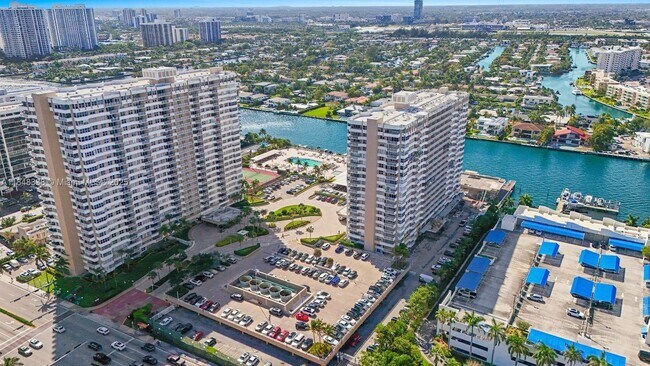 Building Photo - 1965 S Ocean Dr