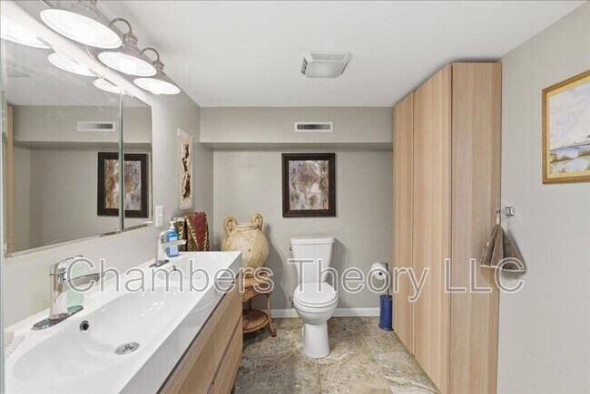 Building Photo - 6002 Carrindale Ct