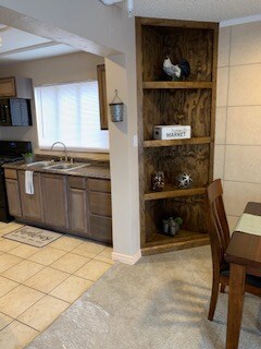 Building Photo - 2028 Fremont St