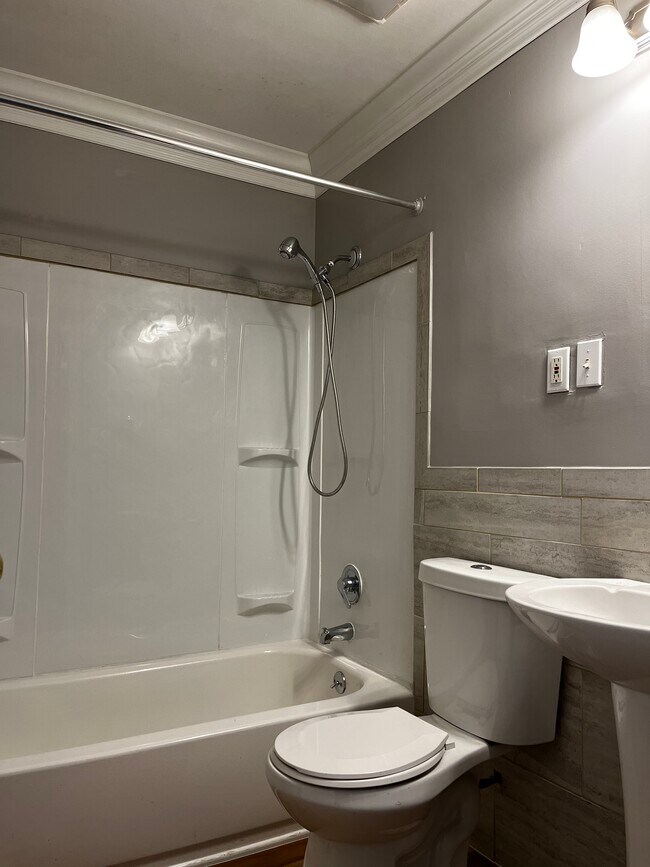 Building Photo - 22824 Mac Arthur Blvd