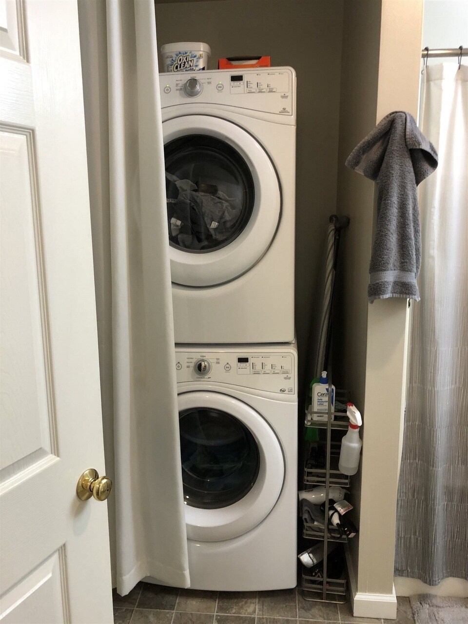 Building Photo - 340 Hildred Dr