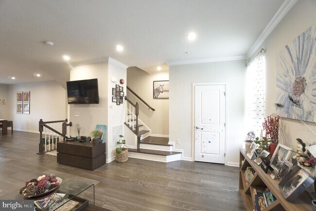 Building Photo - 202 Bamboo Dr