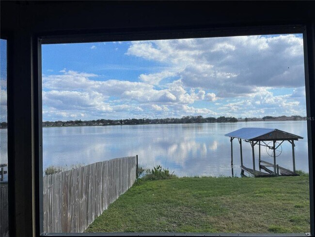 Building Photo - 687 Lake Dexter Cir
