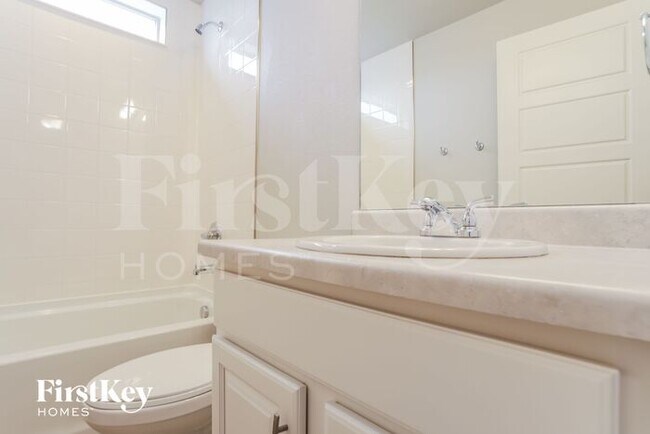 Building Photo - 6602 Shadow Star Dr