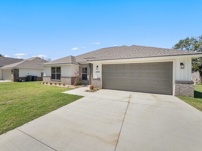 Building Photo - * HALF OFF MOVE-IN SPECIAL * New Construct...