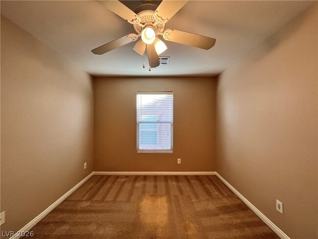 Building Photo - 548 Ivy Spring St