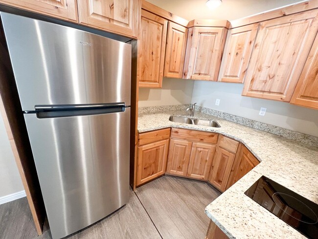 Building Photo - S205 Studio Apartment in Hildale *utilitie...