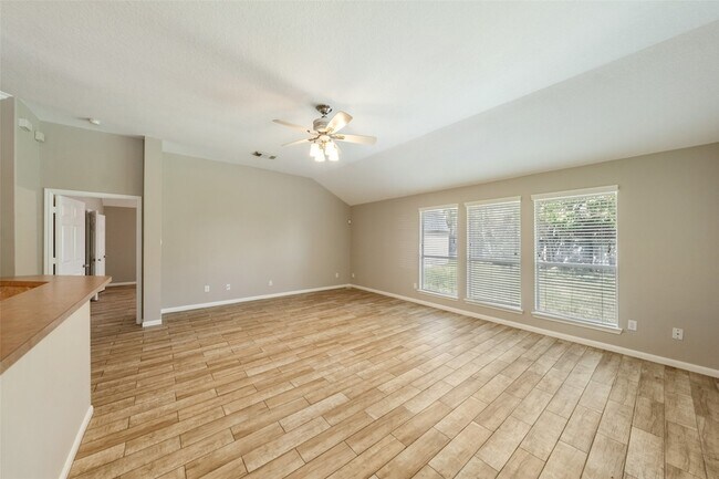 Building Photo - 30627 N Sulphur Creek Dr