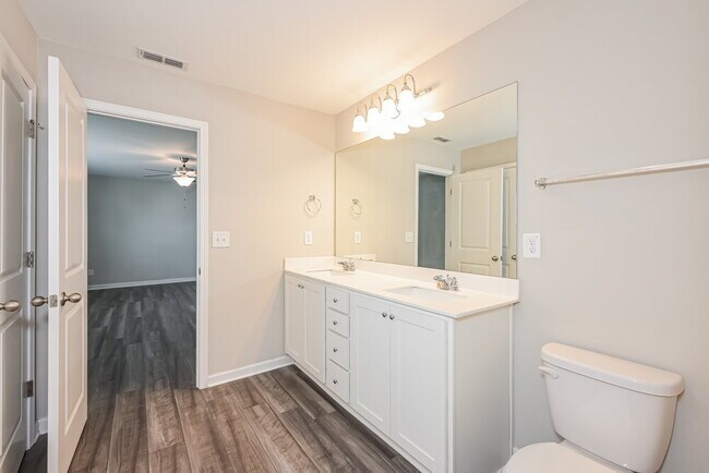 Building Photo - 951 Feldman Chase