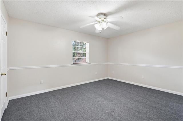 Building Photo - 1729 Newport Pl