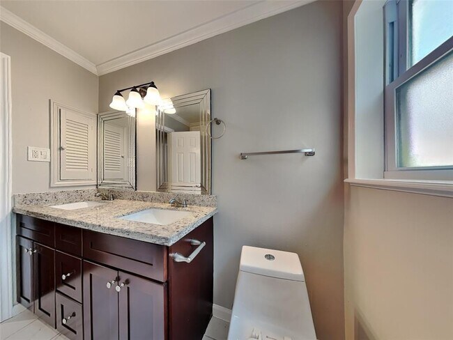 Building Photo - 8127 Twin Hills Dr