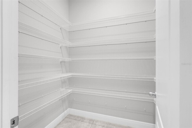 Building Photo - 959 Maypole Dr