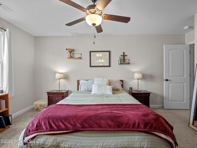 Building Photo - 63 Outrigger Dr