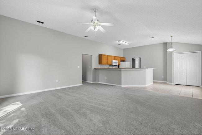 Building Photo - 2821 Cross Creek Dr