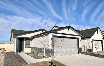 Building Photo - Beautiful Newer Home in Meridian Built in 2024