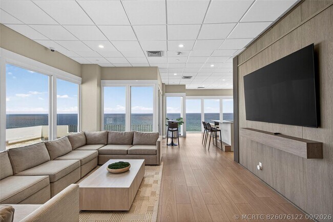 Building Photo - 1370 S Ocean Blvd