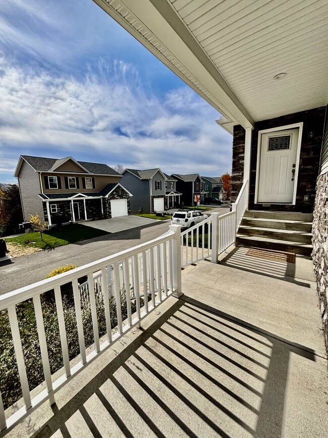 Building Photo - 104 Ida Marie Dr